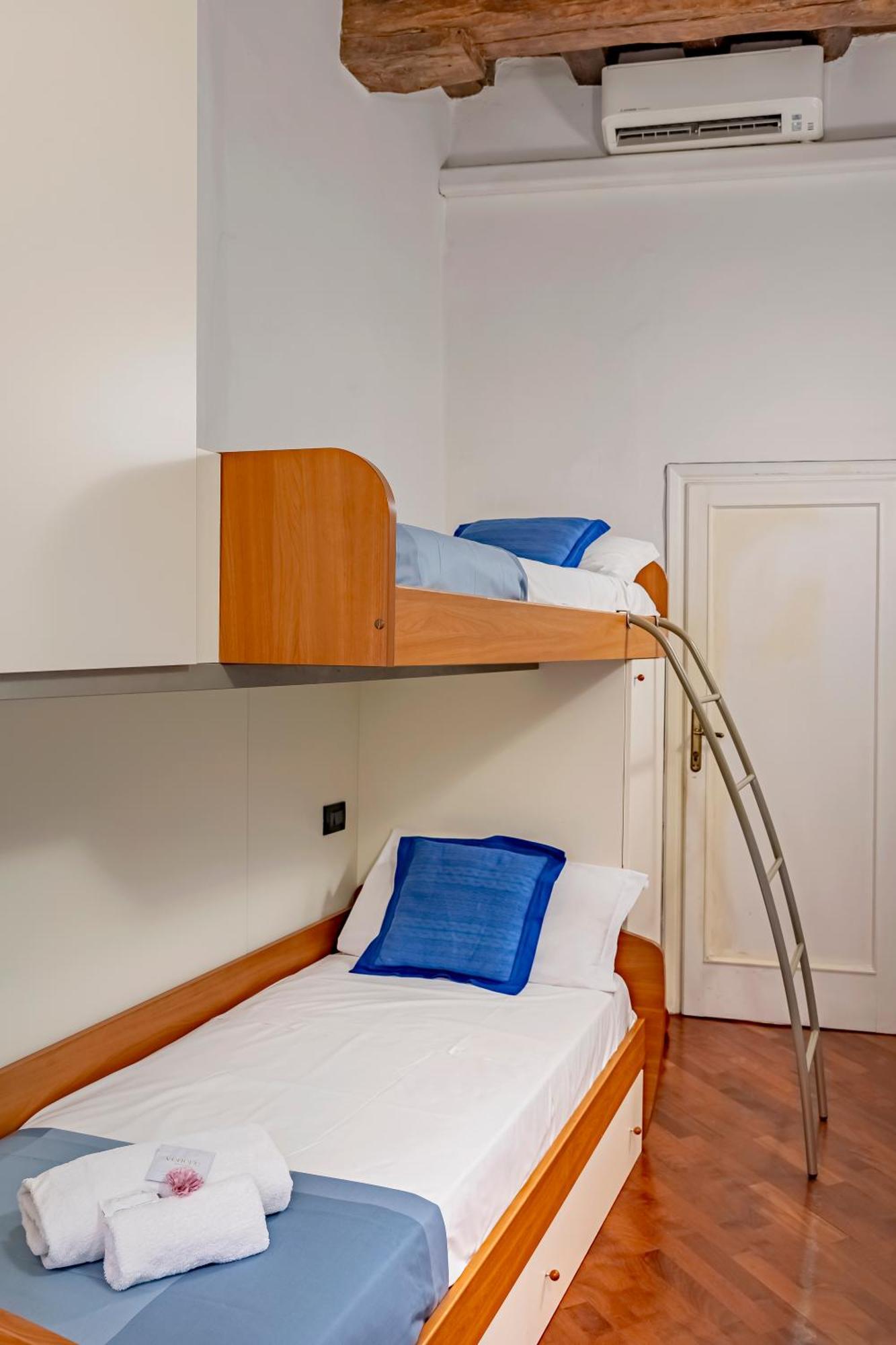 Dante'S Rooms Florens Exteriör bild